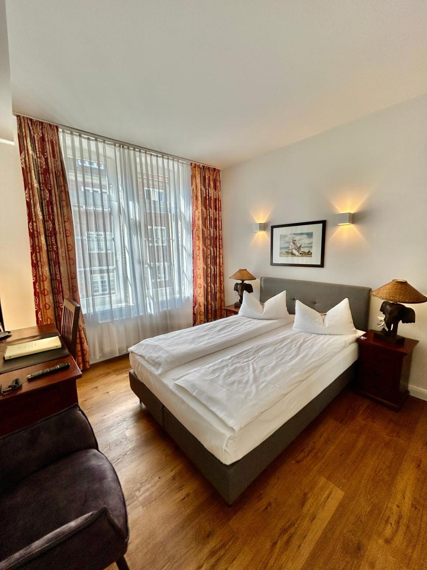 Hotel Elefant Schwerin  Exterior photo